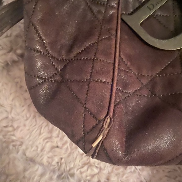 Gorgeous Christian Dior Bucket Bag. In soft Brown - Picture 11 of 11